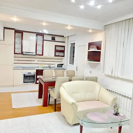 Np Apartment *